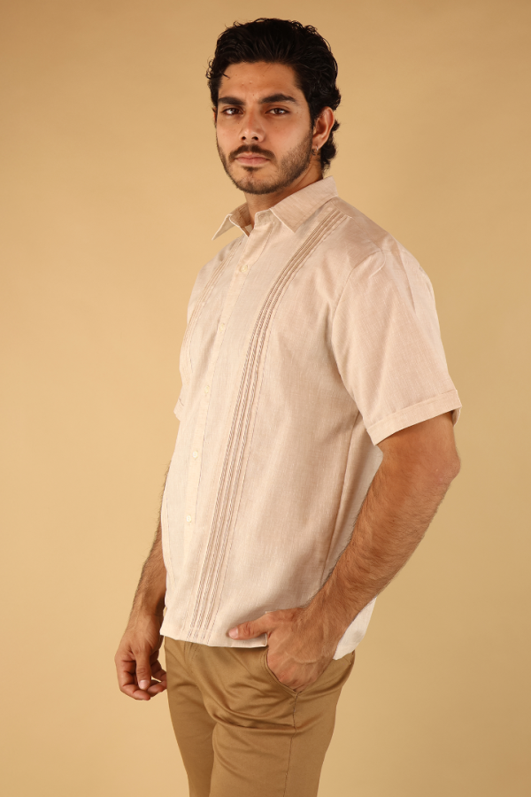 Camisa Tipo Guayabera Hombre Manga Corta Caqui Con Alforzas al Frente